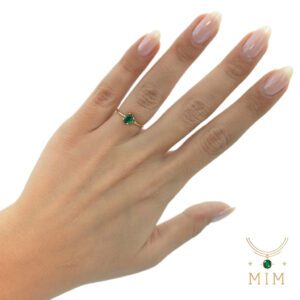 انگشتر نگین‌دار